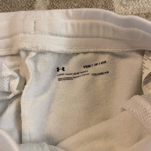 Under Armour youth Small white sweatpants - Picture 2 of 2